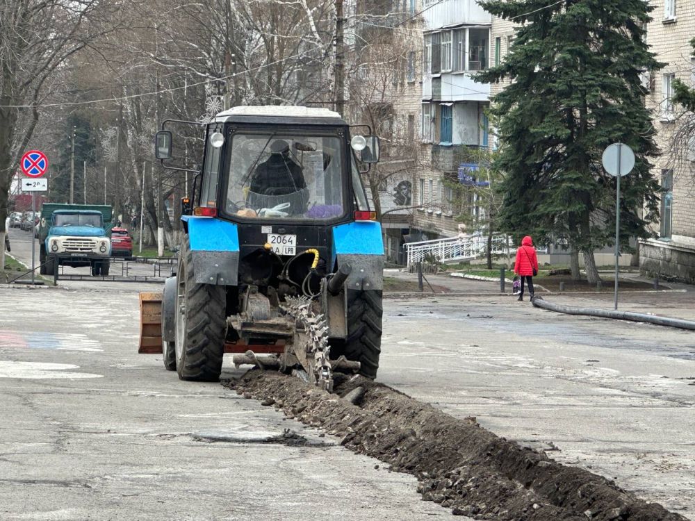 Андрей Рубанцов: В нашем городском округе, не смотря на погодные условия, продолжаются работы в рамках реализации проекта «Формирование комфортной городской среды» национального проекта «Жилье и городская среда»... Андрей Рубанцов: В нашем городском округе, не смотря на погодные условия, продолжаются работы в рамках реализации проекта «Формирование комфортной городской среды» национального проекта «Жилье и городская среда»...