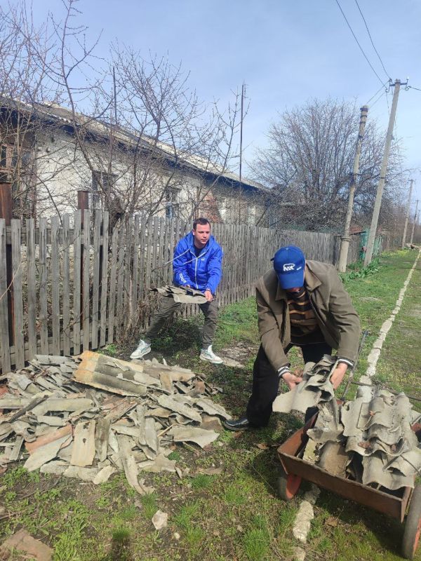 Первомайские единороссы дали страт эстафете добрых дел «Весна – пора наводить порядки» Первомайские единороссы дали страт эстафете добрых дел «Весна – пора наводить порядки»