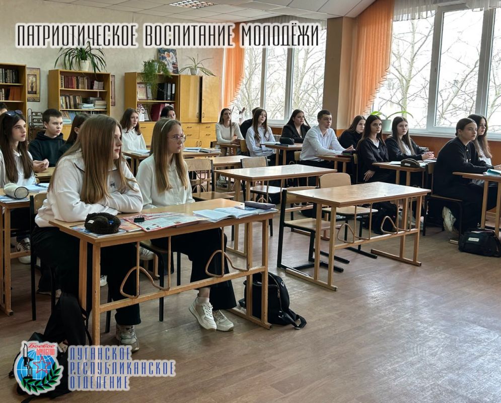 31 марта Андрей Самойлов депутат Народного Совета Луганской Народной Республики, Член совета Луганского республиканского отделения Всероссийской общественной организации ветеранов «Боевое Братство», Руководитель ЛРО ВОО... 31 марта Андрей Самойлов депутат Народного Совета Луганской Народной Республики, Член совета Луганского республиканского отделения Всероссийской общественной организации ветеранов «Боевое Братство», Руководитель ЛРО ВОО...