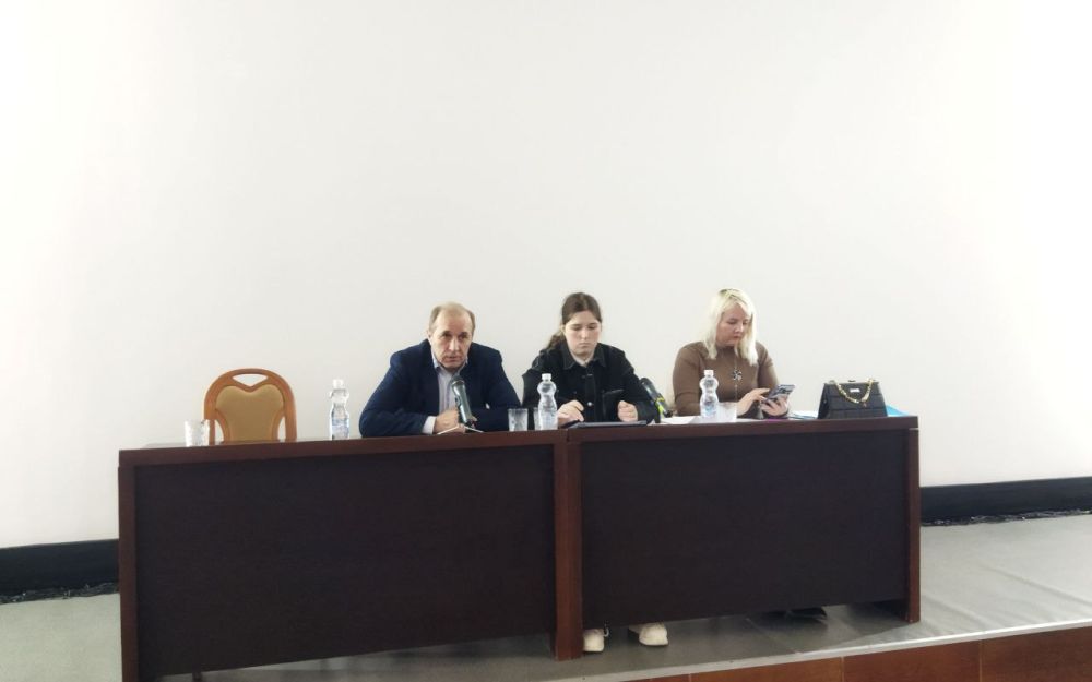 Финал (ну... почти). Обучение волонтеров для участия в федпроекте «Формирование комфортной городской среды» подошло к концу, а это значит что ребята готовы выйти на улицы ваших городов и помочь проголосовать за объект... Финал (ну... почти). Обучение волонтеров для участия в федпроекте «Формирование комфортной городской среды» подошло к концу, а это значит что ребята готовы выйти на улицы ваших городов и помочь проголосовать за объект...