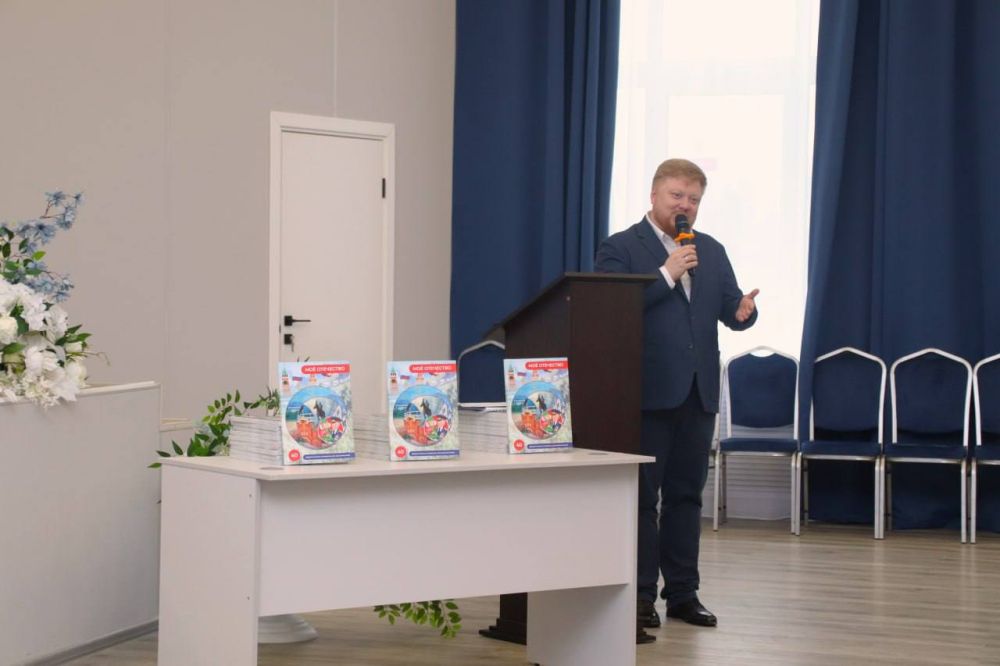 Иван Кусов: Уровень удовлетворенности родителей качеством образования в детских садах ЛНР – самый высокий среди новых регионов Иван Кусов: Уровень удовлетворенности родителей качеством образования в детских садах ЛНР – самый высокий среди новых регионов