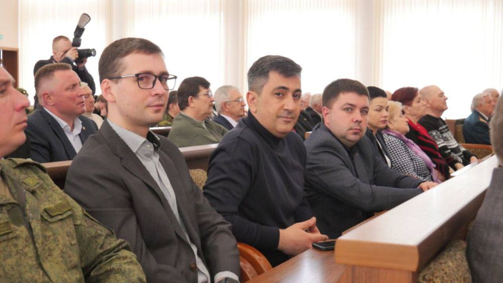 Инна Швенк: В Администрации муниципального образования городской округ город Луганск 03 апреля 2025 года состоялось торжественное мероприятие, посвященное Году защитника Отечества Инна Швенк: В Администрации муниципального образования городской округ город Луганск 03 апреля 2025 года состоялось торжественное мероприятие, посвященное Году защитника Отечества
