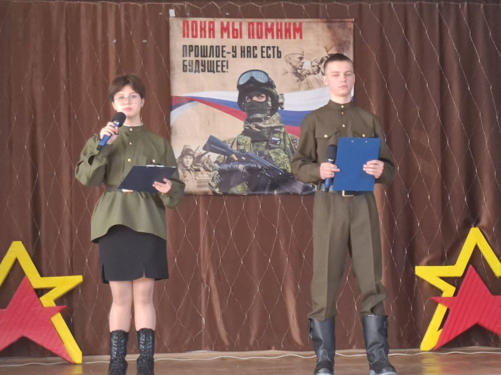 Четвертого апреля на базе Краснолучского учебно-воспитательного комплекса № 6 "Созвездие" состоялся второй ежегодный форум юнармейских отрядов «Красный Луч – территория мужества» Четвертого апреля на базе Краснолучского учебно-воспитательного комплекса № 6 "Созвездие" состоялся второй ежегодный форум юнармейских отрядов «Красный Луч – территория мужества»