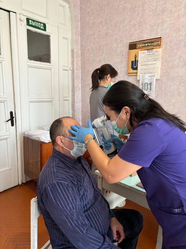 Врачи из Калмыкии провели прием пациентов в Крепенском Врачи из Калмыкии провели прием пациентов в Крепенском