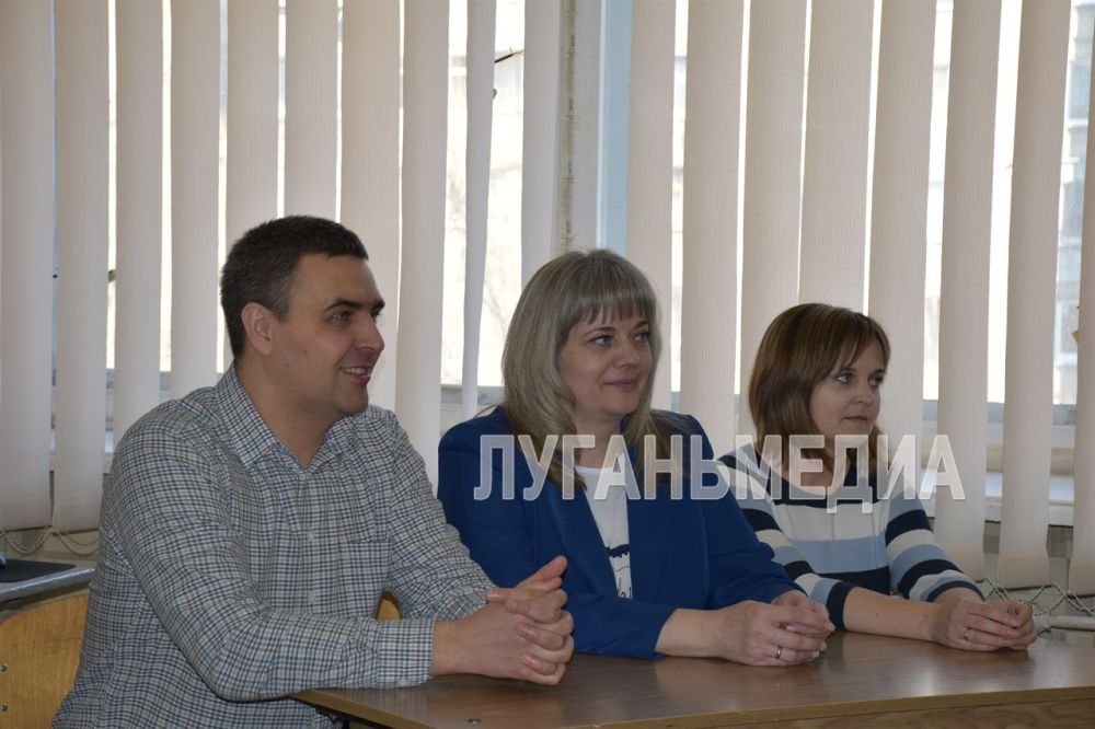 В Алчевском информационно-технологическом лицее состоялся очередной урок цифры В Алчевском информационно-технологическом лицее состоялся очередной урок цифры