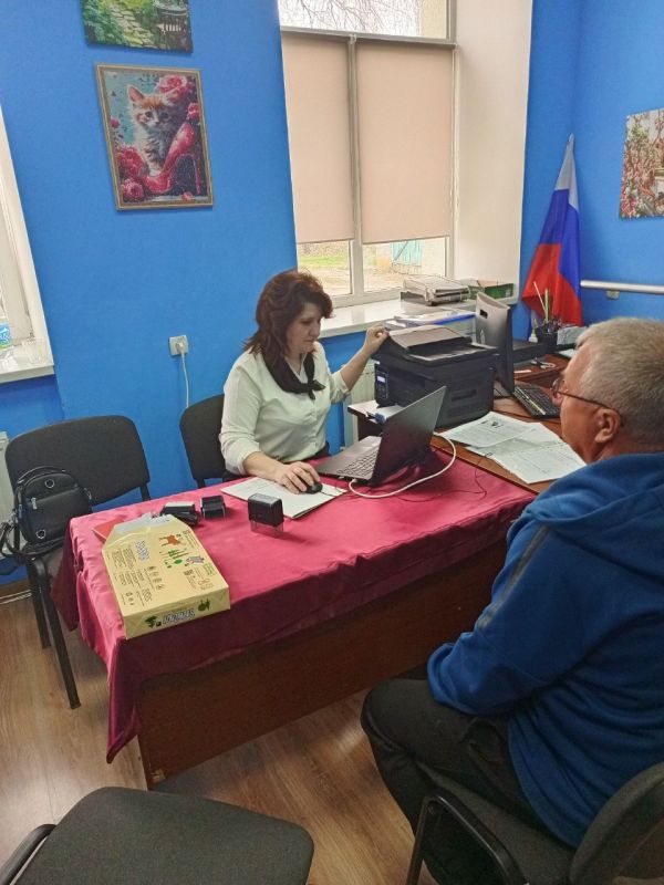 В Белокуракинском и Новопсковском округах состоялись первые выезды мобильных офисов МФЦ В Белокуракинском и Новопсковском округах состоялись первые выезды мобильных офисов МФЦ