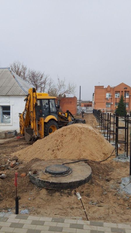 На площади в Станице Луганской стартовал новый этап работ На площади в Станице Луганской стартовал новый этап работ