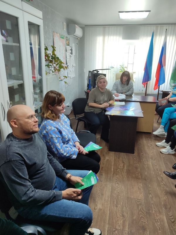 В рамках первого этапа Всероссийской просветительской эстафеты «Мои финансы» по инициативе отделения Беловодского района филиала № 18 ГКУ ЛНР «Семейный центр» г. Старобельска на территории Беловодского муниципального округа... В рамках первого этапа Всероссийской просветительской эстафеты «Мои финансы» по инициативе отделения Беловодского района филиала № 18 ГКУ ЛНР «Семейный центр» г. Старобельска на территории Беловодского муниципального округа...
