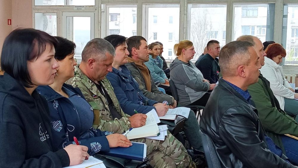 В Минприроды ЛНР состоялось совещание по вопросу готовности лесоохотничьих учреждений к пожароопасному периоду В Минприроды ЛНР состоялось совещание по вопросу готовности лесоохотничьих учреждений к пожароопасному периоду