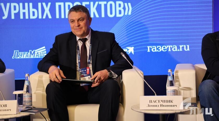 В рамках благоустройства и поддержания чистоты учреждения культуры присоединились к акции "Чистая Республика" В рамках благоустройства и поддержания чистоты учреждения культуры присоединились к акции "Чистая Республика"