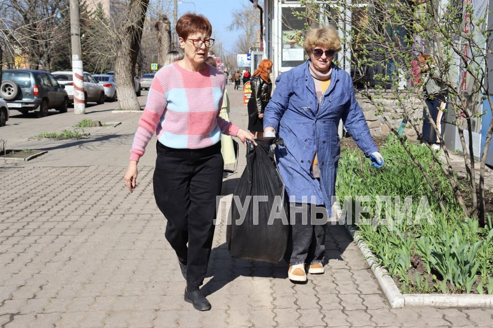 Субботник «Восточного Донбасса» – с пользой и весельем Субботник «Восточного Донбасса» – с пользой и весельем