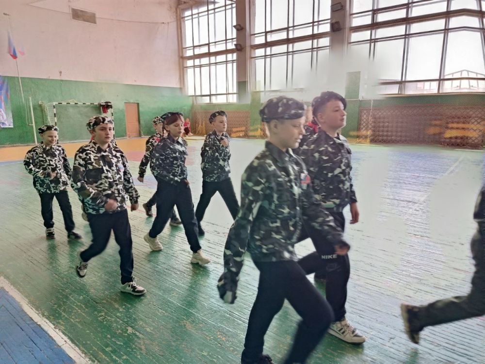 В спортивном зале спортивного комплекса "Юбилейный" состоялся 2 день муниципального этапа Всероссийской военно-патриотической игры "Зарница 2.0" среди средней возрастной группы В спортивном зале спортивного комплекса "Юбилейный" состоялся 2 день муниципального этапа Всероссийской военно-патриотической игры "Зарница 2.0" среди средней возрастной группы