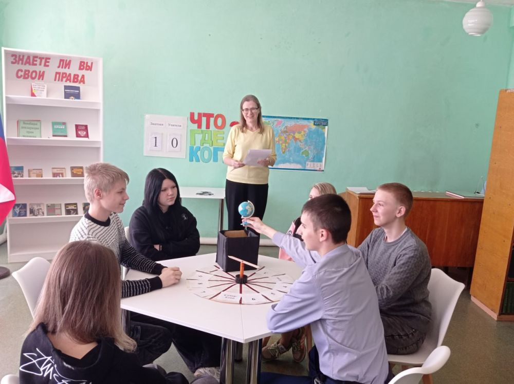 В Кировской детской библиотеке состоялось заседание клуба «Что? Где? Когда?» В Кировской детской библиотеке состоялось заседание клуба «Что? Где? Когда?»
