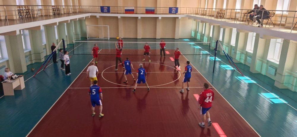 В рамках марафона "Сила России" и в преддверии Международного дня спорта Северодонецкое местное отделение партии «ЕДИНАЯ РОССИЯ» совместно с Администрацией городского округа город Северодонецк провели соревнования по... В рамках марафона "Сила России" и в преддверии Международного дня спорта Северодонецкое местное отделение партии «ЕДИНАЯ РОССИЯ» совместно с Администрацией городского округа город Северодонецк провели соревнования по...