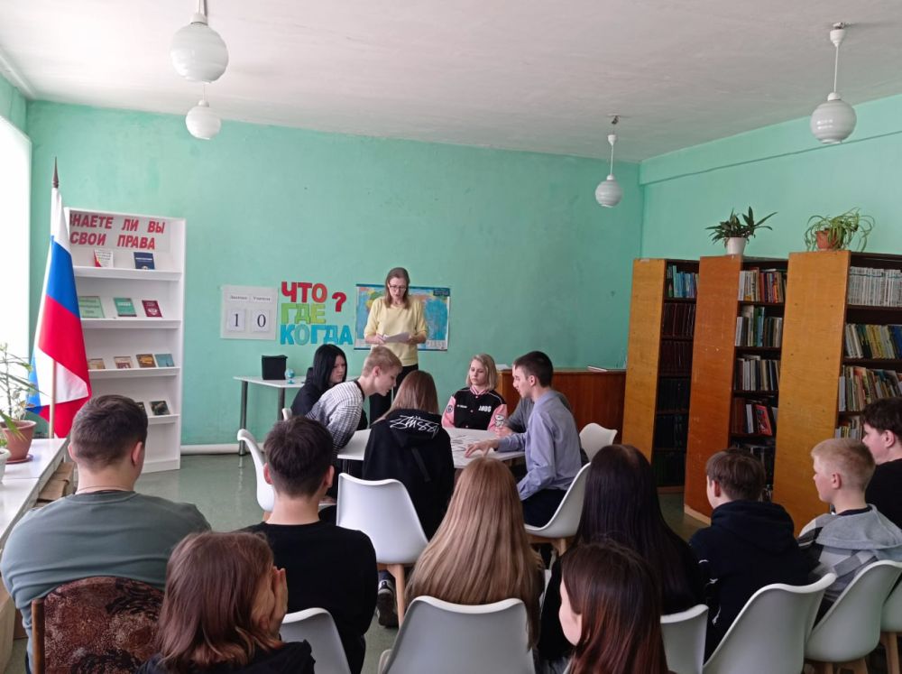 В Кировской детской библиотеке состоялось заседание клуба «Что? Где? Когда?» В Кировской детской библиотеке состоялось заседание клуба «Что? Где? Когда?»