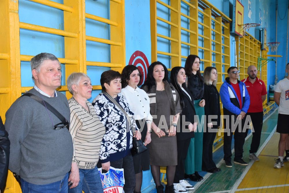 В Лутугинской средней школе № 1 состоялся турнир по настольному теннису среди учащихся общеобразовательных учреждений округа В Лутугинской средней школе № 1 состоялся турнир по настольному теннису среди учащихся общеобразовательных учреждений округа