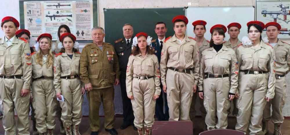 Состоялся урок мужества «Есть такая профессия – Родину защищать!» Состоялся урок мужества «Есть такая профессия – Родину защищать!»