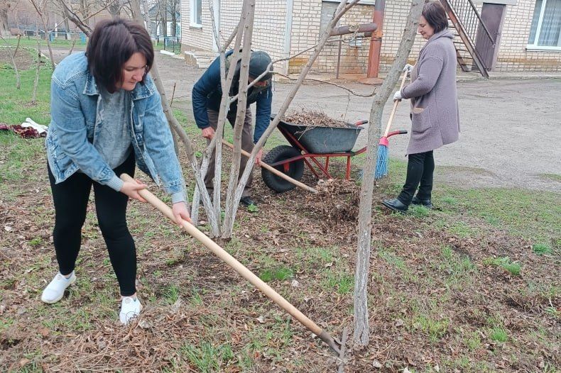 В населённых пунктах, подведомственных отделу по ОЖД с. Дарьино-Ермаковка проведены субботники В населённых пунктах, подведомственных отделу по ОЖД с. Дарьино-Ермаковка проведены субботники