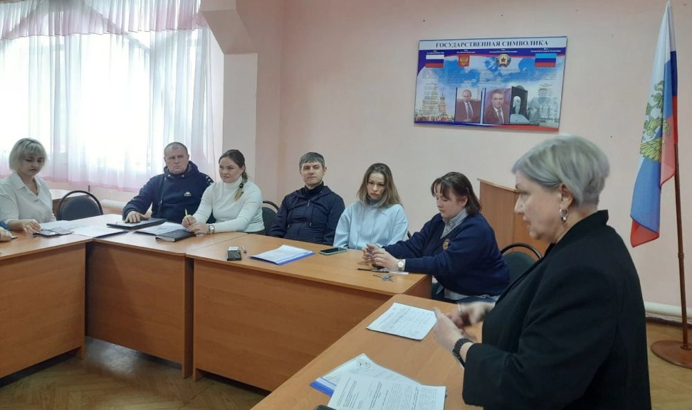 В Брянковском колледже ЛГПУ состоялась рабочая информационная встреча с представителями автономной некоммерческой организации гуманитарно-социальной направленности «Сопричастность», в которой приняли участие специалисты... В Брянковском колледже ЛГПУ состоялась рабочая информационная встреча с представителями автономной некоммерческой организации гуманитарно-социальной направленности «Сопричастность», в которой приняли участие специалисты...