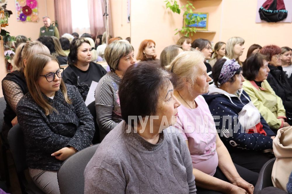 В Свердловск для оказания медицинской помощи в очередной раз прибыла бригада врачей из региона-шефа Красноярского края – 11-я по счету, начиная с 2022 года В Свердловск для оказания медицинской помощи в очередной раз прибыла бригада врачей из региона-шефа Красноярского края – 11-я по счету, начиная с 2022 года