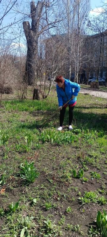 Четвёртого апреля Краснолучская городская больница "Известий" присоединилась к республиканской акции "Чистая республика-2025" Четвёртого апреля Краснолучская городская больница "Известий" присоединилась к республиканской акции "Чистая республика-2025"