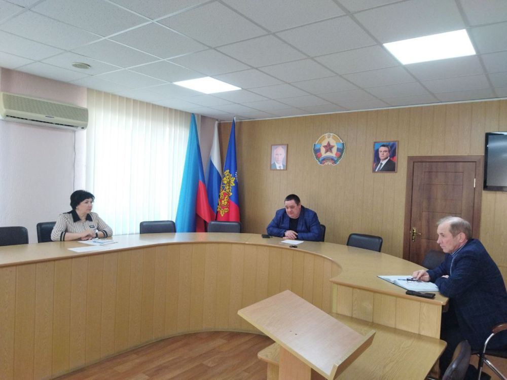 В Администрации городского округа город Ровеньки состоялось совещание с заместителями Главы городского округа город Ровеньки и начальниками структурных подразделений В Администрации городского округа город Ровеньки состоялось совещание с заместителями Главы городского округа город Ровеньки и начальниками структурных подразделений