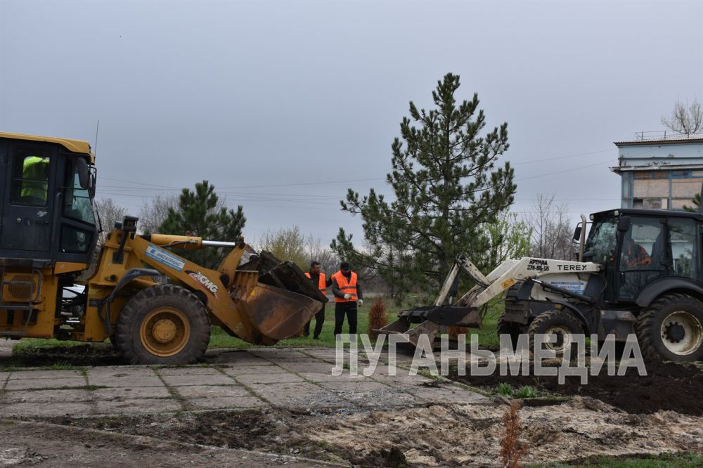 В Первомайске начаты работы по реализации мероприятий в рамках федерального проекта «Формирование комфортной городской среды» В Первомайске начаты работы по реализации мероприятий в рамках федерального проекта «Формирование комфортной городской среды»