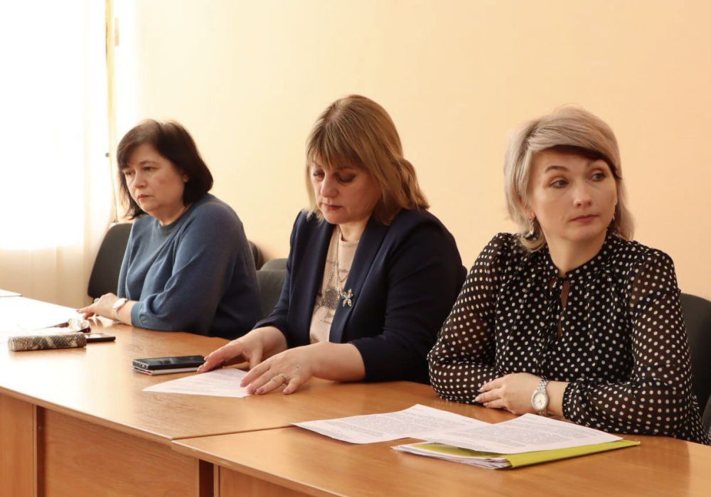 Депутаты Совета Лутугинского муниципального округа в ходе очередного, 33-го заседания проработали семь вопросов повестки дня Депутаты Совета Лутугинского муниципального округа в ходе очередного, 33-го заседания проработали семь вопросов повестки дня