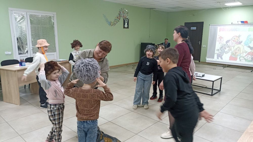 Познавательно – развлекательное мероприятие для детей ко Дню российской анимации состоялось в Лозно-Александровском ПДК Познавательно – развлекательное мероприятие для детей ко Дню российской анимации состоялось в Лозно-Александровском ПДК