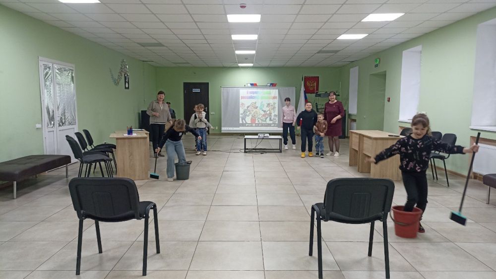 Познавательно – развлекательное мероприятие для детей ко Дню российской анимации состоялось в Лозно-Александровском ПДК Познавательно – развлекательное мероприятие для детей ко Дню российской анимации состоялось в Лозно-Александровском ПДК