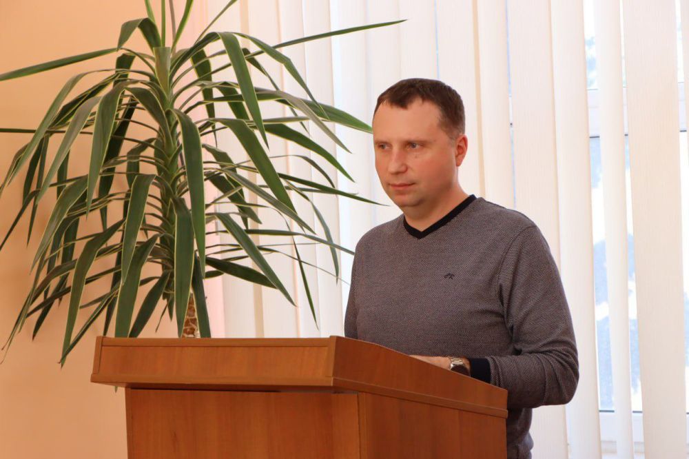 Депутаты Совета Лутугинского муниципального округа в ходе очередного, 33-го заседания проработали семь вопросов повестки дня Депутаты Совета Лутугинского муниципального округа в ходе очередного, 33-го заседания проработали семь вопросов повестки дня