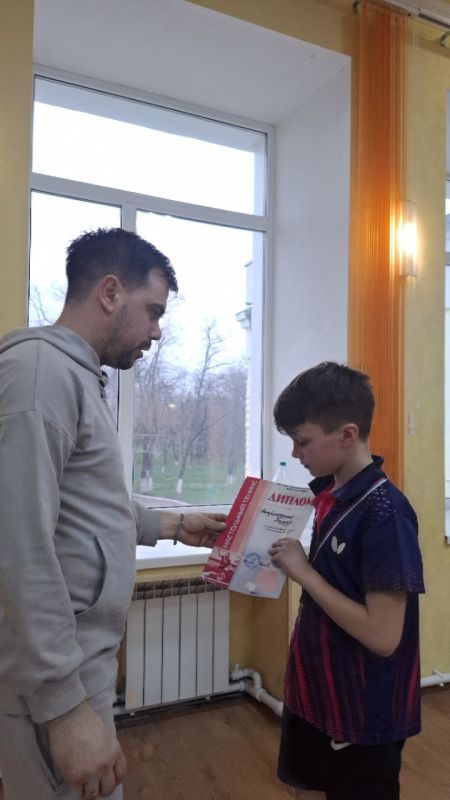 5 апреля в Перевальском районном Дворце культуры прошел турнир по настольному теннису 5 апреля в Перевальском районном Дворце культуры прошел турнир по настольному теннису
