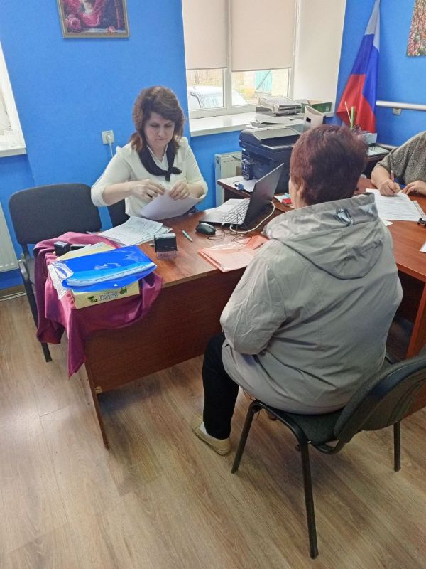 В Белокуракинском и Новопсковском округах состоялись первые выезды мобильных офисов МФЦ В Белокуракинском и Новопсковском округах состоялись первые выезды мобильных офисов МФЦ