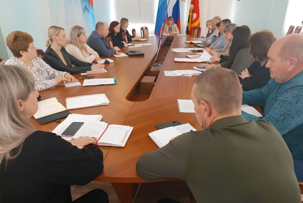 Расширенное аппаратное заседание Расширенное аппаратное заседание