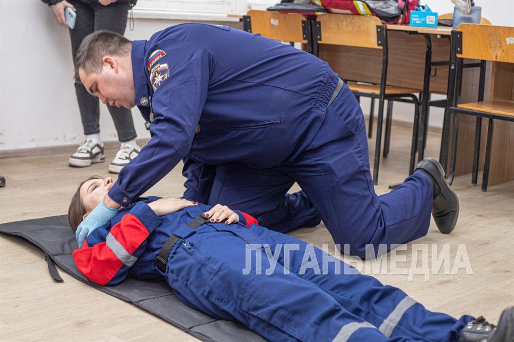 На базе Луганского РО ВСКС стартовал новый курс по основам оказания первой помощи На базе Луганского РО ВСКС стартовал новый курс по основам оказания первой помощи