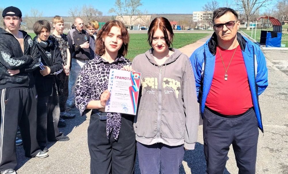 В преддверии Всемирного дня здоровья в Лутугинском колледже состоялся легкоатлетический забег среди юношей и девушек В преддверии Всемирного дня здоровья в Лутугинском колледже состоялся легкоатлетический забег среди юношей и девушек