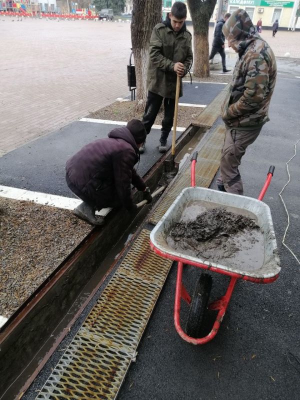 За период с 31 марта по 4 апреля работниками МУП "ДЭРСУ" были выполнены следующие работы: За период с 31 марта по 4 апреля работниками МУП "ДЭРСУ" были выполнены следующие работы: