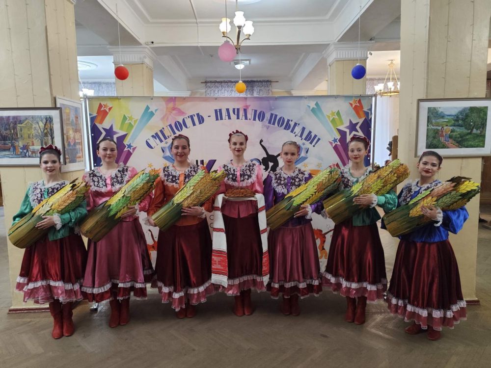 Плодотворные творческие выходные танцевальных коллективов Дворца культуры им. О. Кошевого Плодотворные творческие выходные танцевальных коллективов Дворца культуры им. О. Кошевого