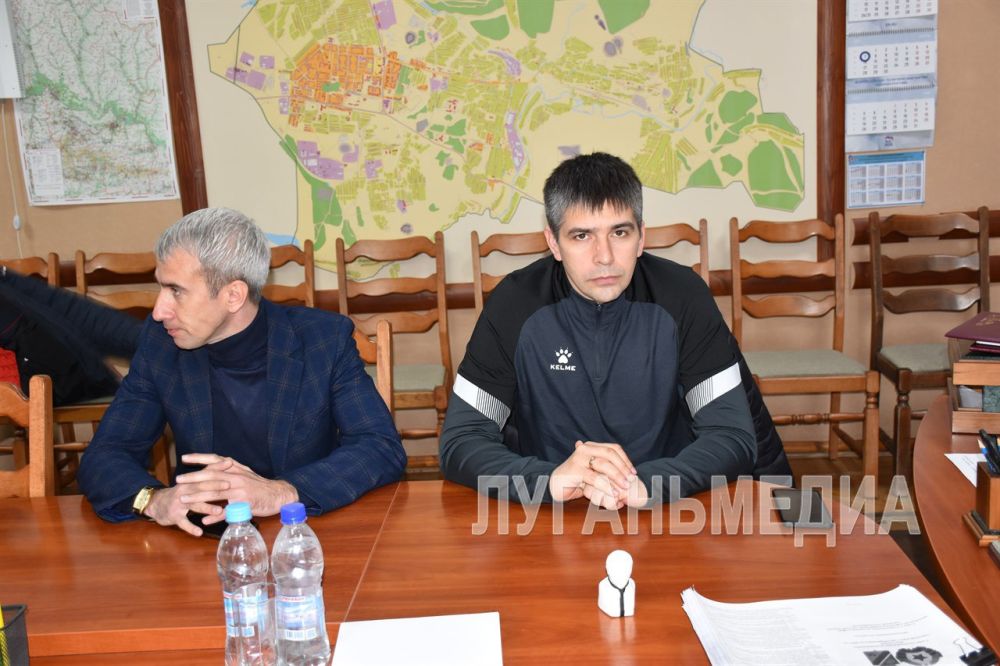 Первомайский городской округ с рабочим визитом посетил министр спорта Луганской Народной Республики Олег Шеренешев Первомайский городской округ с рабочим визитом посетил министр спорта Луганской Народной Республики Олег Шеренешев