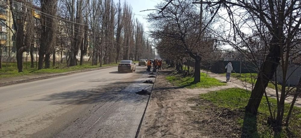 За период с 31 марта по 4 апреля работниками МУП "ДЭРСУ" были выполнены следующие работы: За период с 31 марта по 4 апреля работниками МУП "ДЭРСУ" были выполнены следующие работы: