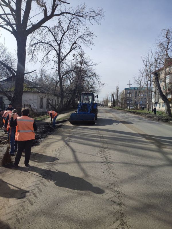 За период с 31 марта по 4 апреля работниками МУП "ДЭРСУ" были выполнены следующие работы: За период с 31 марта по 4 апреля работниками МУП "ДЭРСУ" были выполнены следующие работы: