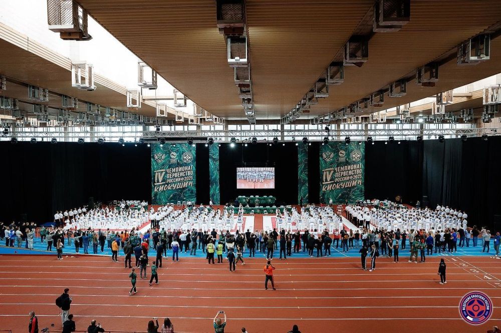 ПЕРВАЯ ЧЕМПИОНКА РОССИИ ПО КИОКУШИН В КРАСНОМ ЛУЧЕ ПЕРВАЯ ЧЕМПИОНКА РОССИИ ПО КИОКУШИН В КРАСНОМ ЛУЧЕ