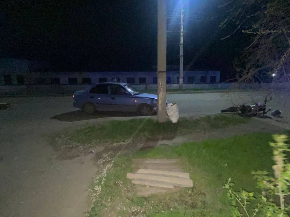 В Луганске сотрудники полиции разбираются в обстоятельствах ДТП, в которых пострадали водители мототранспортных средств В Луганске сотрудники полиции разбираются в обстоятельствах ДТП, в которых пострадали водители мототранспортных средств