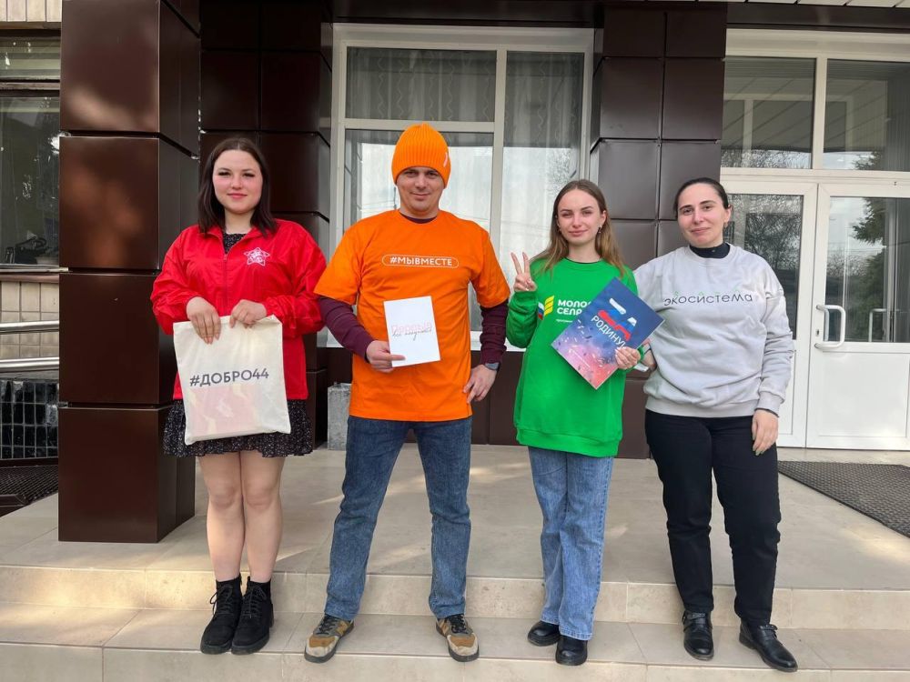 Костромичи приехали в подшефный округ обменяться опытом Костромичи приехали в подшефный округ обменяться опытом