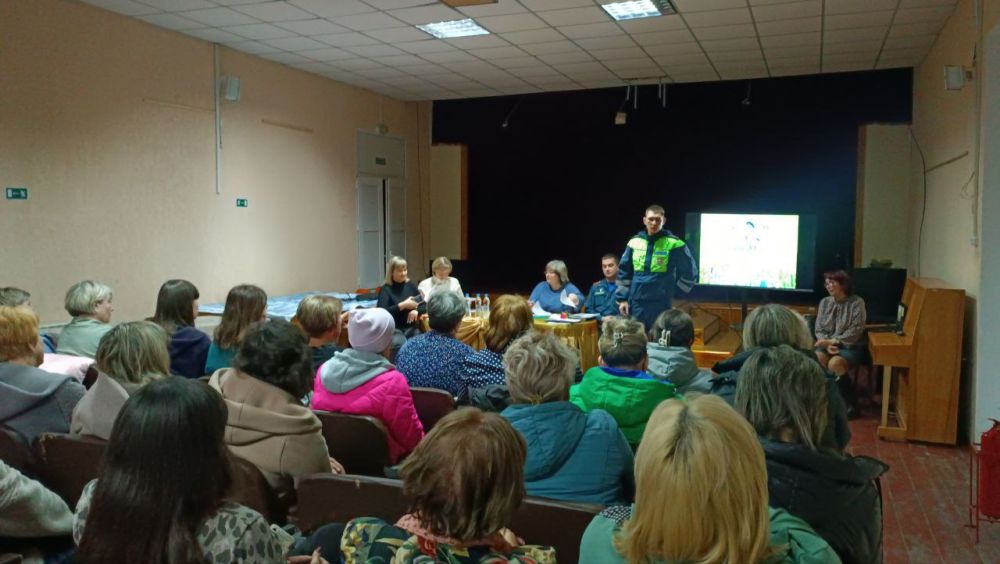 В Пролетарском Доме культуры состоялась родительская конференция на тему «Мы в ответе за наших детей!» В Пролетарском Доме культуры состоялась родительская конференция на тему «Мы в ответе за наших детей!»