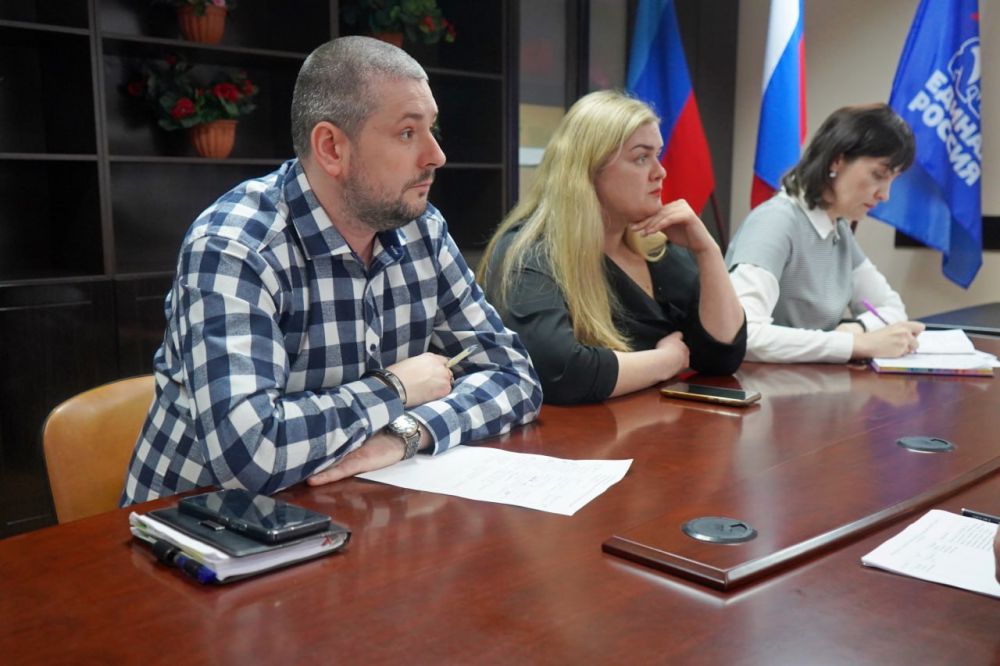 Андрей Сухачев: На личном приеме вместе с коллегами рассмотрели 6 обращений граждан Андрей Сухачев: На личном приеме вместе с коллегами рассмотрели 6 обращений граждан