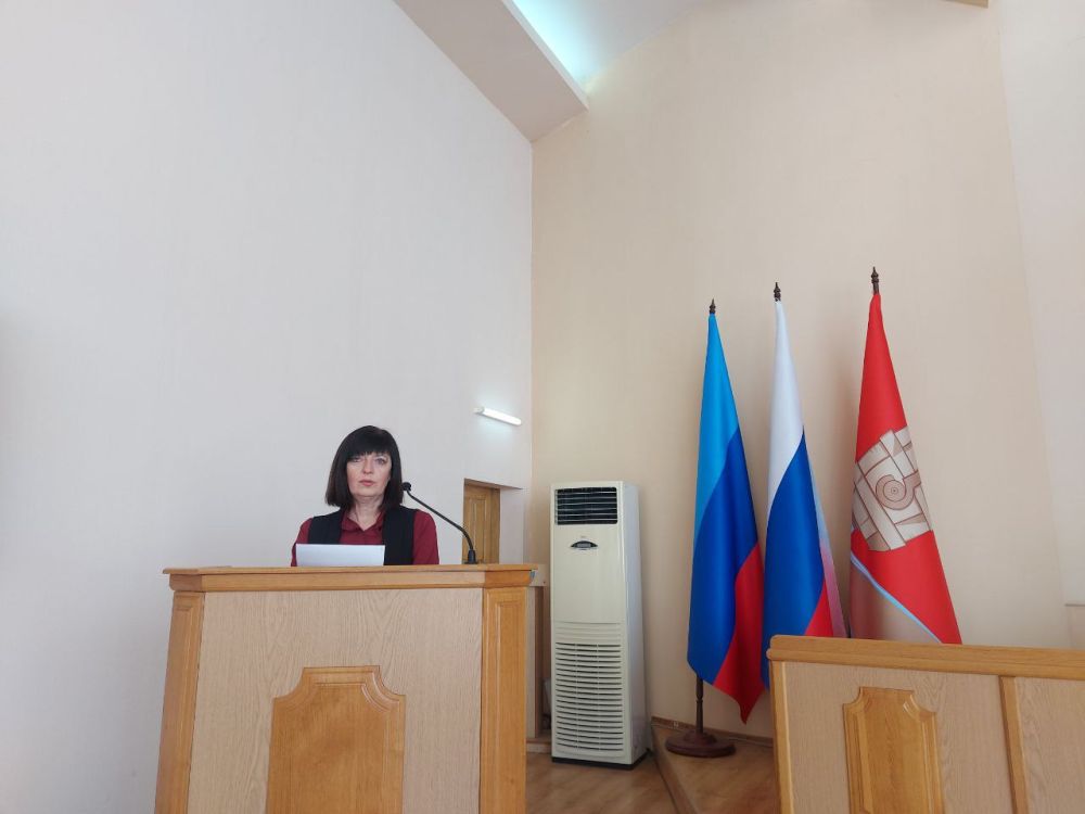 Роман Лысенко: 8 апреля в Совете городского округа город Алчевск состоялось очередное 37 заседание, ключевым вопросом которого стало присвоение звания «Почетный гражданин муниципального образования городской округ город... Роман Лысенко: 8 апреля в Совете городского округа город Алчевск состоялось очередное 37 заседание, ключевым вопросом которого стало присвоение звания «Почетный гражданин муниципального образования городской округ город...