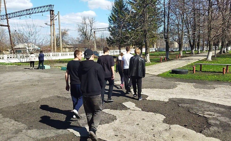 В настоящее время очень остро стоит проблема терроризма и твёрдые знания правильных действий при подобных чрезвычайных ситуациях просто необходимы В настоящее время очень остро стоит проблема терроризма и твёрдые знания правильных действий при подобных чрезвычайных ситуациях просто необходимы