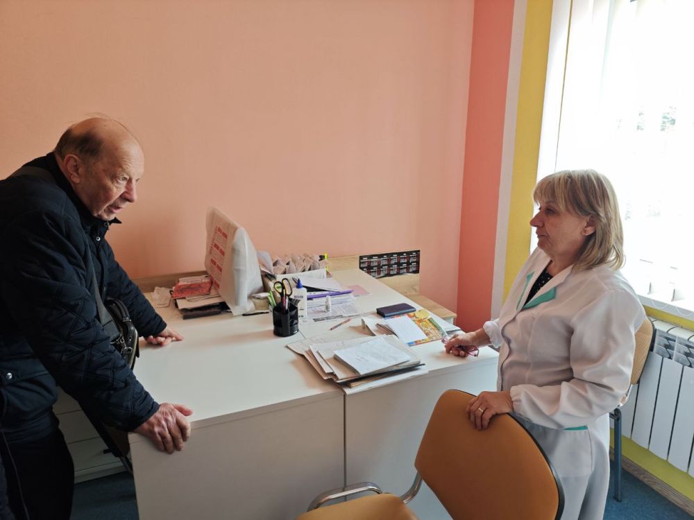 Валерий Галинкин: Сегодняшний день вместе с членами общественного совета проекта «Здоровое будущее» партии «Единая Россия»: депутатом Народного Совета ЛНР Геннадием Бунеевым и Дмитрием Манасеевым посвятили знакомству с... Валерий Галинкин: Сегодняшний день вместе с членами общественного совета проекта «Здоровое будущее» партии «Единая Россия»: депутатом Народного Совета ЛНР Геннадием Бунеевым и Дмитрием Манасеевым посвятили знакомству с...