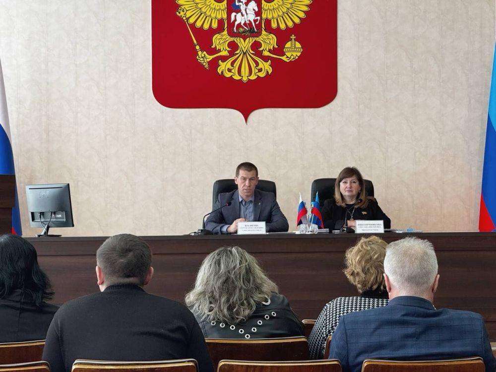 Сергей Колягин: Принял участие в IX внеочередном заседании Совета городского округа І созыва Сергей Колягин: Принял участие в IX внеочередном заседании Совета городского округа І созыва